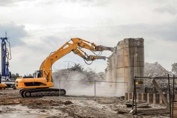 Silo Demolition in Saint Charles